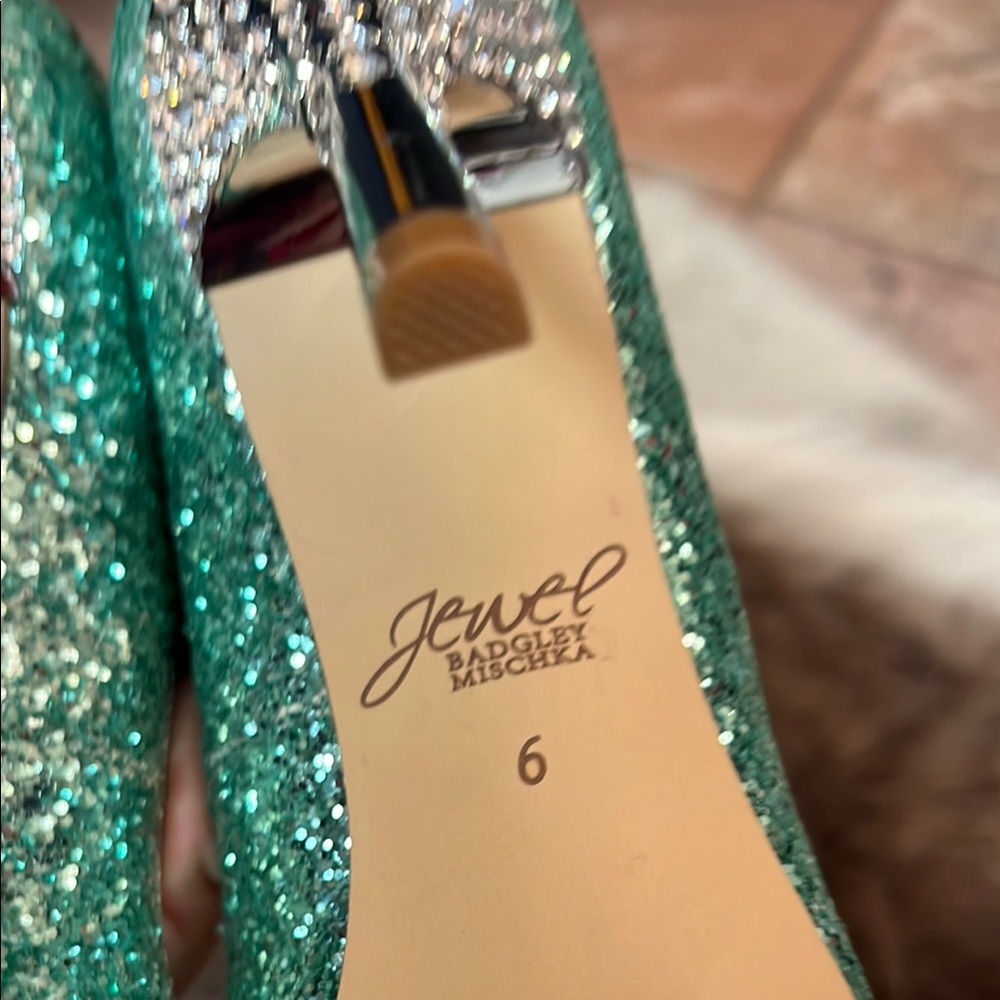 Badgley Mischka Green Glitter Women's Shoes - Picture 6 of 9